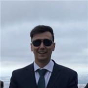 Graduado en Derecho por la UD de Deusto y Máster en Acceso a la Abogacía.